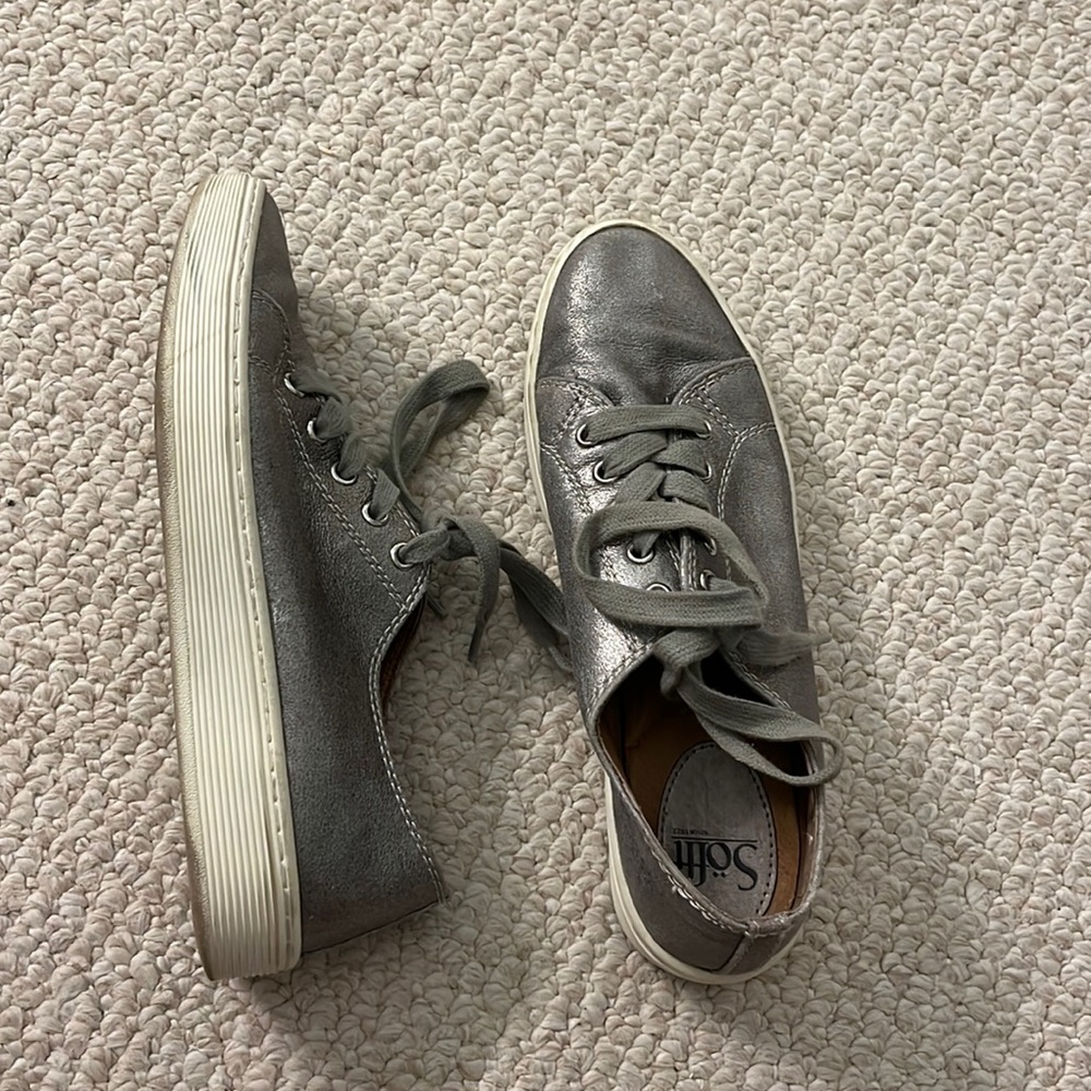 fashion sneakers